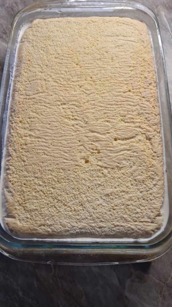 Trileće (Tres leches iliti 3 mleka) 2 Pečena kora za trileće - okrenuta naopako